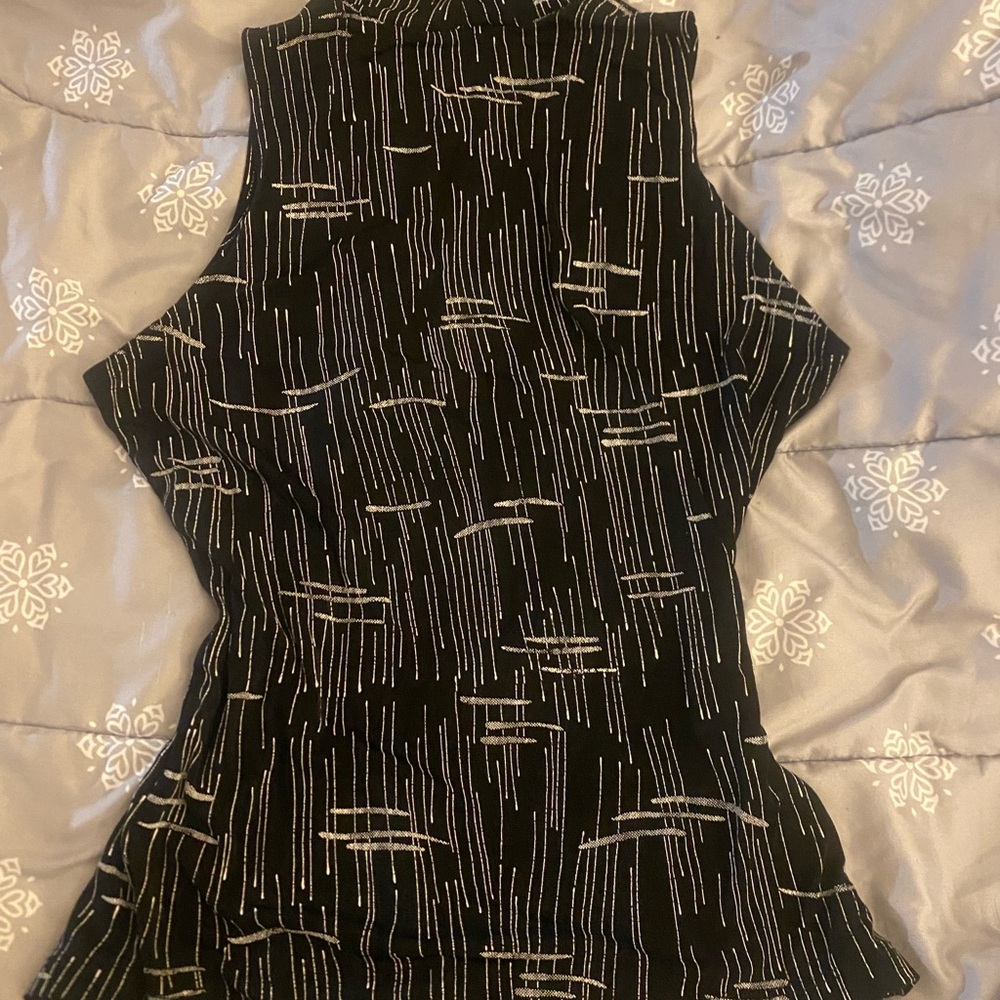 Turtle neck sleeveless business top